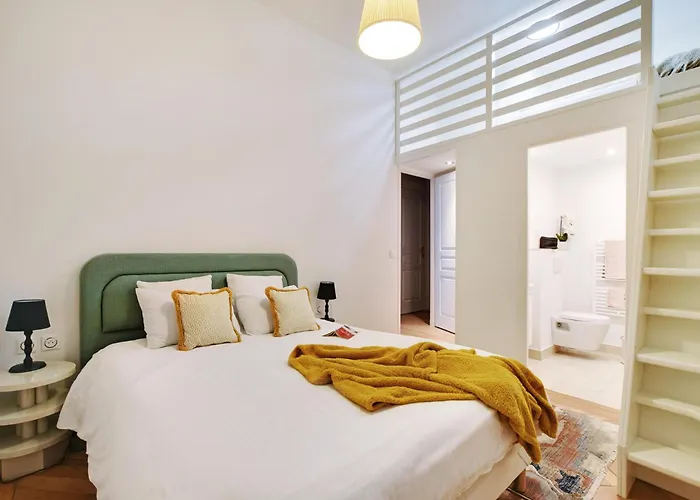 Luxury Paris, Paisible, 2 Chambres, Toute Commodites
