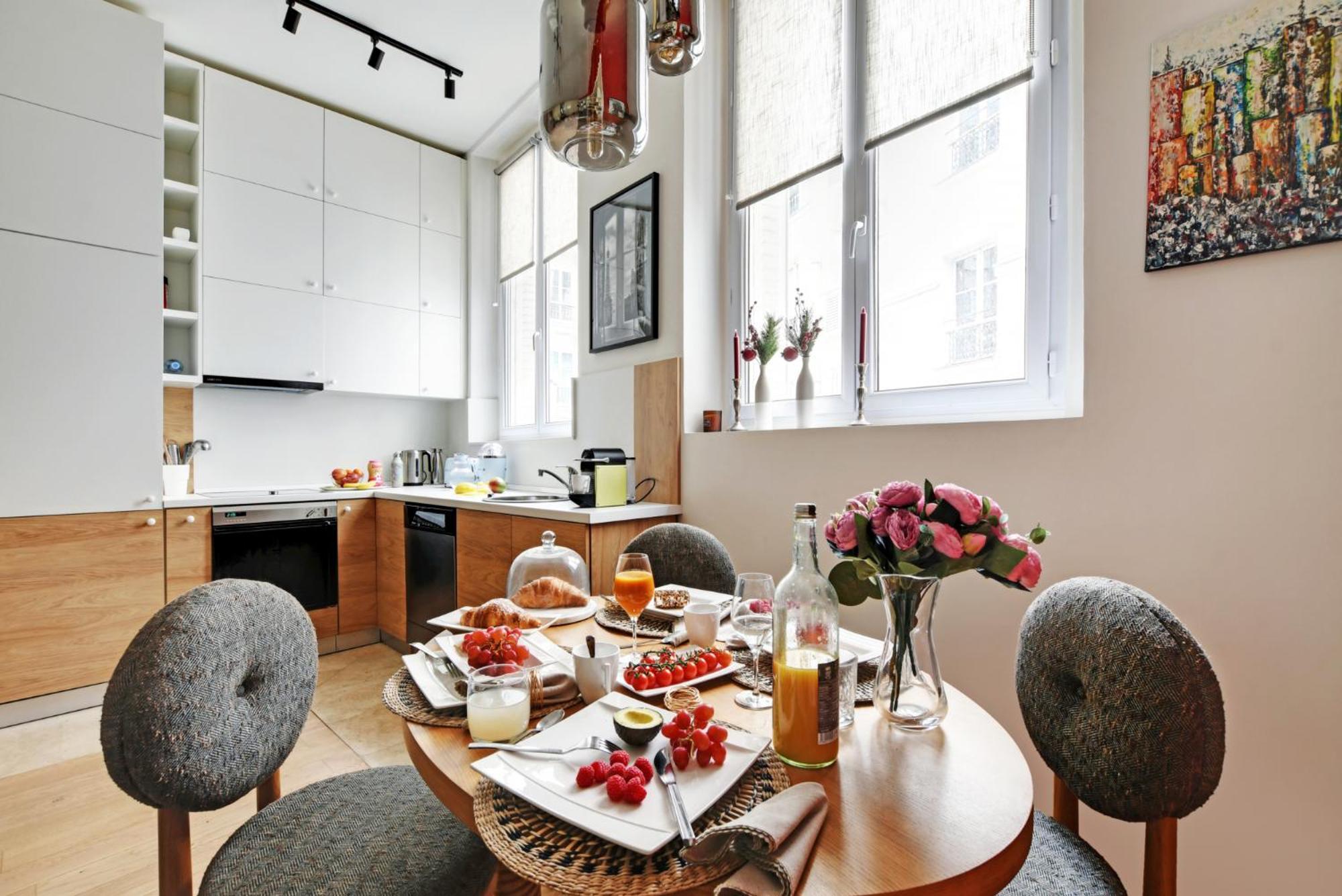Appartamento Luxury Paris, Paisible, 2 Chambres, Toute Commodites Parigi